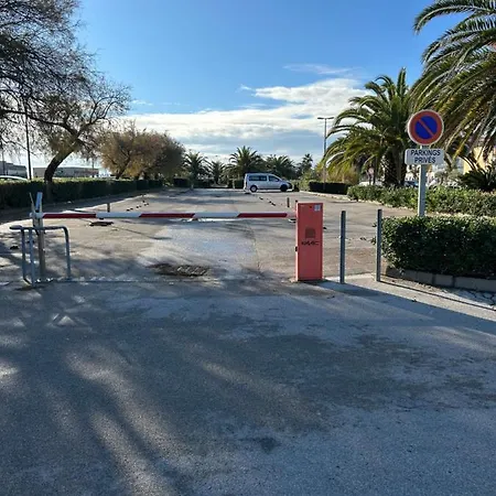 Appartamento T2 à Côté De La Quartier Des Quilles