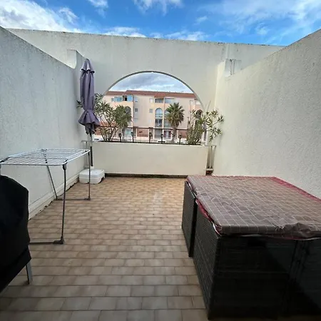 T2 A Cote De La Quartier Des Quilles Апартаменты