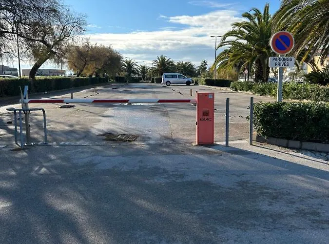 Appartamento T2 à Côté De La Quartier Des Quilles